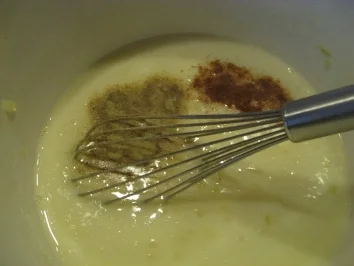 Rezept: Frische Bratwurst auf Spitzkohl in Rahm & Salzkartoffel Bild Nr. 6 Frische Bratwurst auf Spitzkohl in Rahm & Salzkartoffel - Rezept - Bild Nr. 6