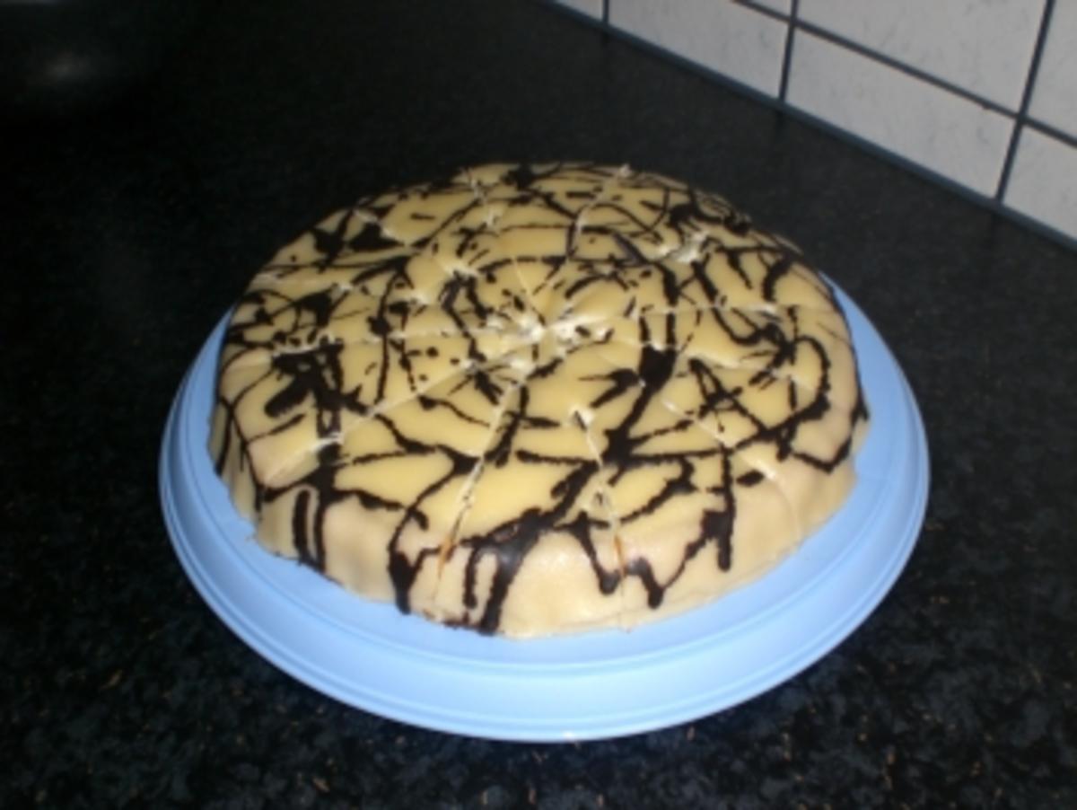 Stachelbeer-Marzipan-Torte - Rezept - Bild Nr. 4
