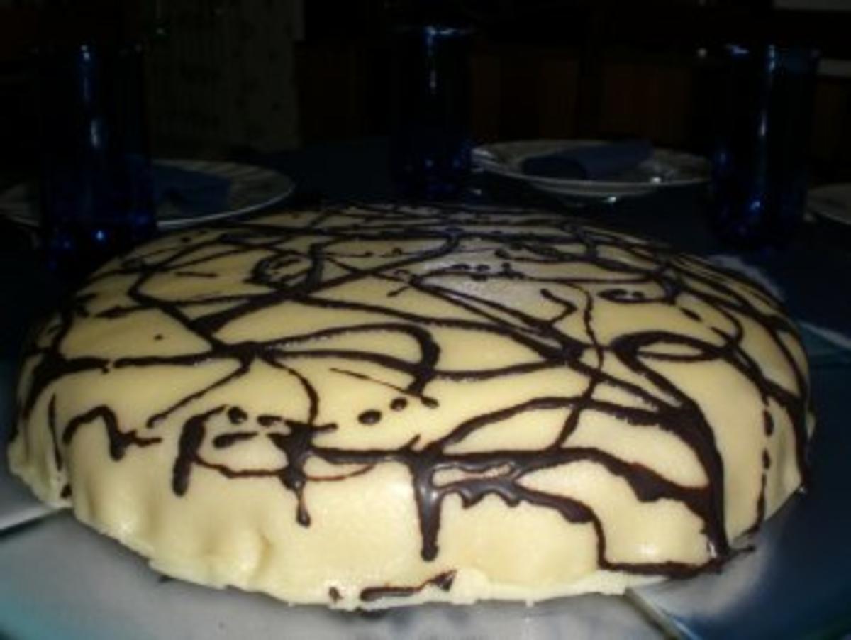Stachelbeer-Marzipan-Torte - Rezept - Bild Nr. 2