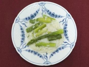 Risotto mit grünem Spargel (Lisa Riecken) - Rezept