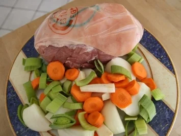 Rezept: Krustenbraten Bild Nr. 3 Krustenbraten - Rezept - Bild Nr. 3