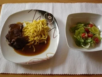 Rezept: Rinderschmorbraten mit Rotweinsauce Rinderschmorbraten mit Rotweinsauce - Rezept