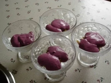 Rezept: Walnusskaramel mit gemischten Beeren Bild Nr. 3 Walnusskaramel mit gemischten Beeren - Rezept - Bild Nr. 3