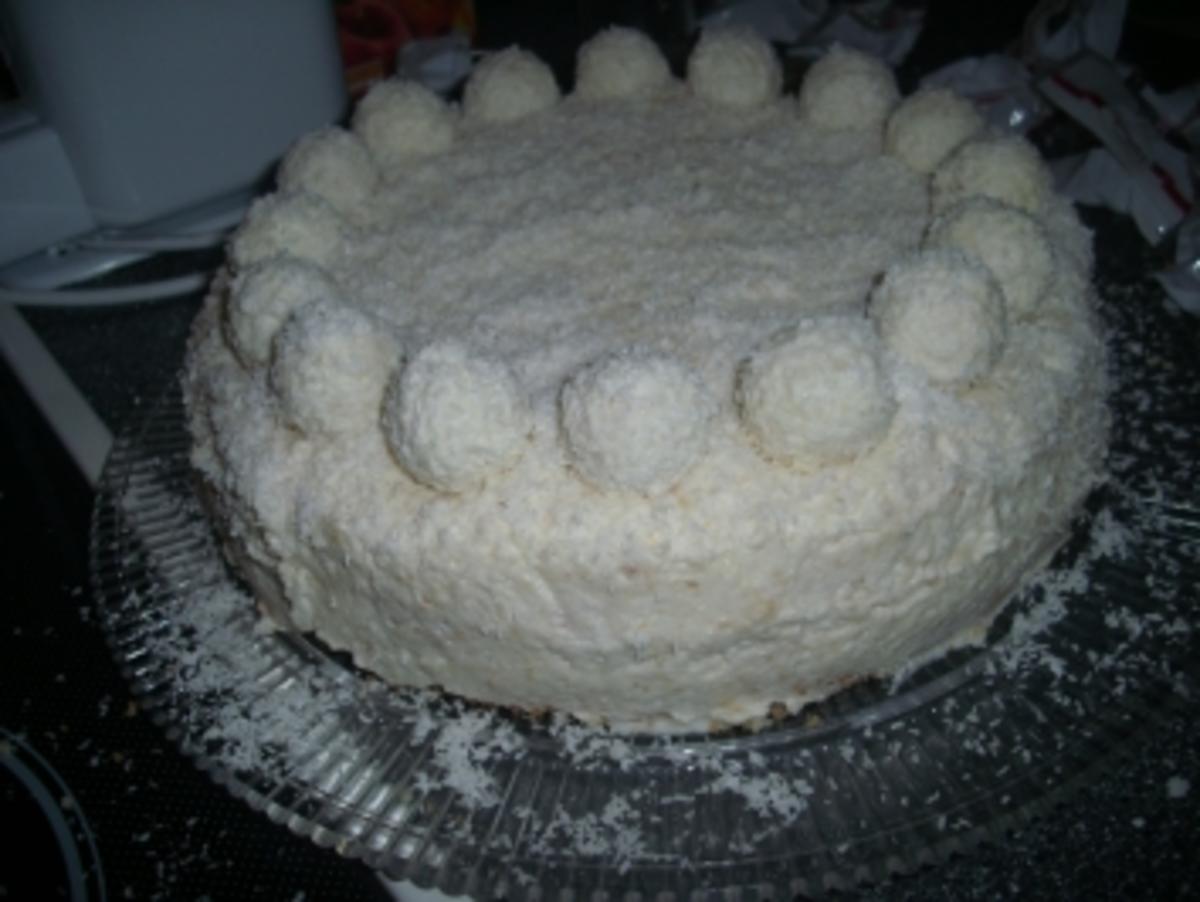 Bilder für Raffaelo-Schokoladen-Sahne-Torte - Rezept