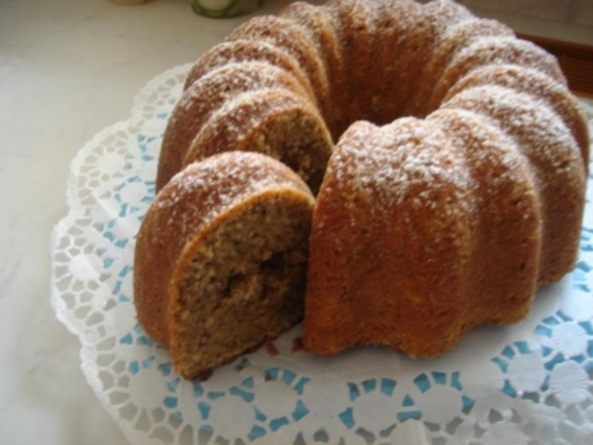 Saftiger Haselnuss- Napfkuchen - Rezept - kochbar.de