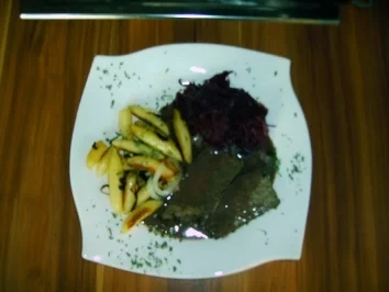 Rinderschmorbraten in Rotweinsoße - Rezept - Bild Nr. 3