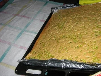 Rote-Grütze Biskuitrolle - Rezept - Bild Nr. 5