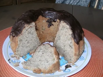 Rezept: Petras Zucchinigugelhupf...... Petras Zucchinigugelhupf...... - Rezept