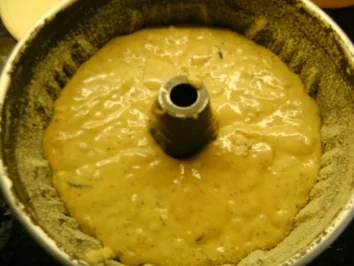 Rezept: Petras Zucchinigugelhupf...... Bild Nr. 2 Petras Zucchinigugelhupf...... - Rezept - Bild Nr. 2