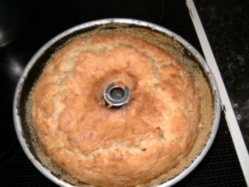 Rezept: Petras Zucchinigugelhupf...... Bild Nr. 3 Petras Zucchinigugelhupf...... - Rezept - Bild Nr. 3