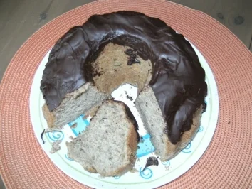 Rezept: Petras Zucchinigugelhupf...... Bild Nr. 6 Petras Zucchinigugelhupf...... - Rezept - Bild Nr. 6