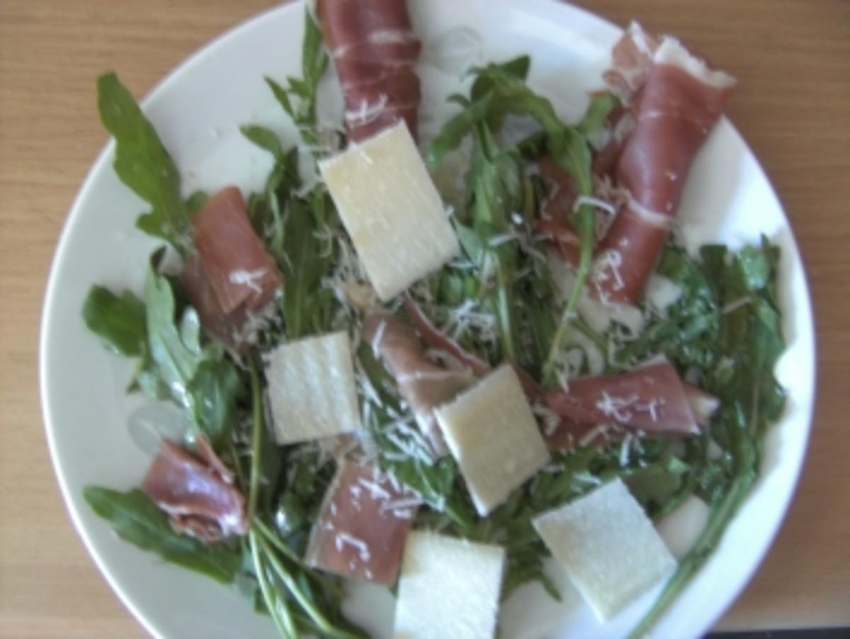 Vorspeisen: Rucola mit Parmaschinken - Rezept - kochbar.de