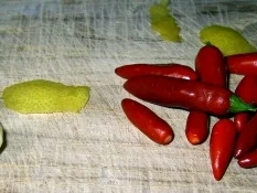 Knoblauch-Chili-Öl - Rezept - Bild Nr. 2