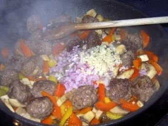 Pikante Hack-Gemüsepfanne - Rezept - Bild Nr. 5