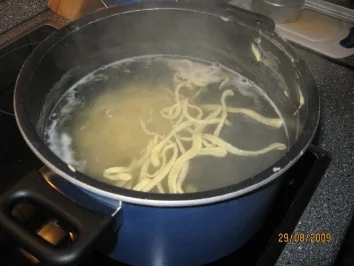 Rezept: Käsespätzle vegetarisch Bild Nr. 6 Käsespätzle vegetarisch - Rezept - Bild Nr. 6