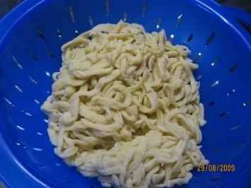 Rezept: Käsespätzle vegetarisch Bild Nr. 9 Käsespätzle vegetarisch - Rezept - Bild Nr. 9