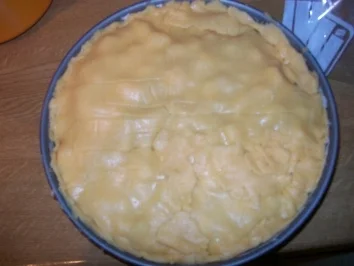 Gedeckter Apfelkuchen mit Rum-Rosinen - Rezept - Bild Nr. 3