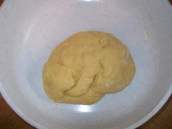 Hefeteig - Rezept
