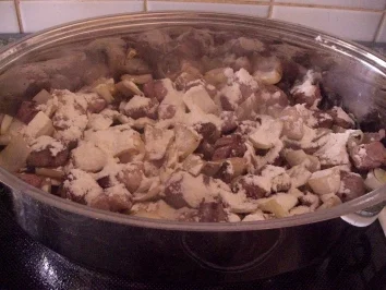 Zwiebelfleisch mit Kräutern und Oliven - Rezept - Bild Nr. 7