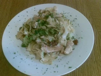 Bandnudeln mit Geschnetzeltem - Rezept