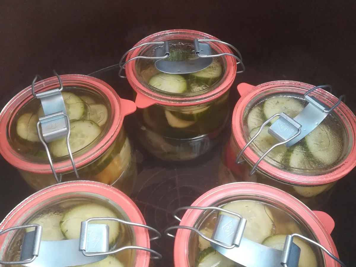 Rezept: Zucchini süss/sauer eingemacht Bild Nr. 3 Zucchini süss/sauer eingemacht - Rezept - Bild Nr. 3