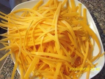 Fleisch:  Kaninchenragout mit Karotten-Nudeln - Rezept - Bild Nr. 5