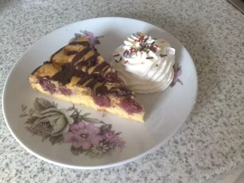 Kirschkuchen mit Eierlikör - Rezept
