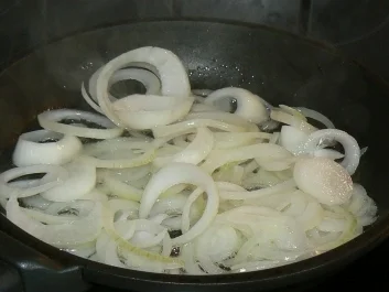 Kartoffel-Möhrenpüree mit marinierten Putenschwenker und gerösteten Zwiebelringen - Rezept - Bild Nr. 3