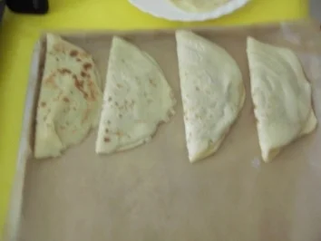 Rezept: Pfannkuchen mit Pilz-Käse-Füllung Bild Nr. 3 Pfannkuchen mit Pilz-Käse-Füllung - Rezept - Bild Nr. 3