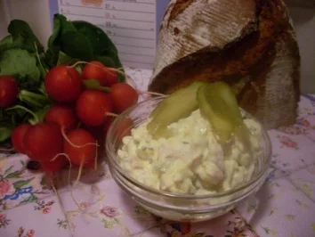 Rezept: Schinkenaufstrich mit Ei Bild Nr. 2 Schinkenaufstrich mit Ei - Rezept - Bild Nr. 2