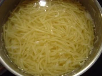 Sonntags-Süppchen mit Rindfleisch und Eierstich... - Rezept - Bild Nr. 2