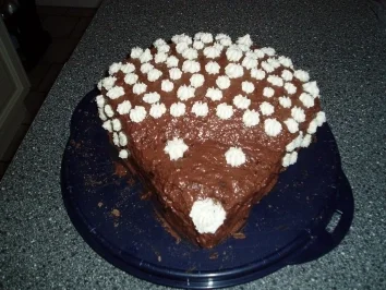 Rezept: Igelkuchen Bild Nr. 4 Igelkuchen - Rezept - Bild Nr. 4