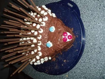 Rezept: Igelkuchen Bild Nr. 2 Igelkuchen - Rezept - Bild Nr. 2