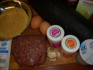 Rezept: Hack-Zucchini-Auflauf Bild Nr. 3 Hack-Zucchini-Auflauf - Rezept - Bild Nr. 3