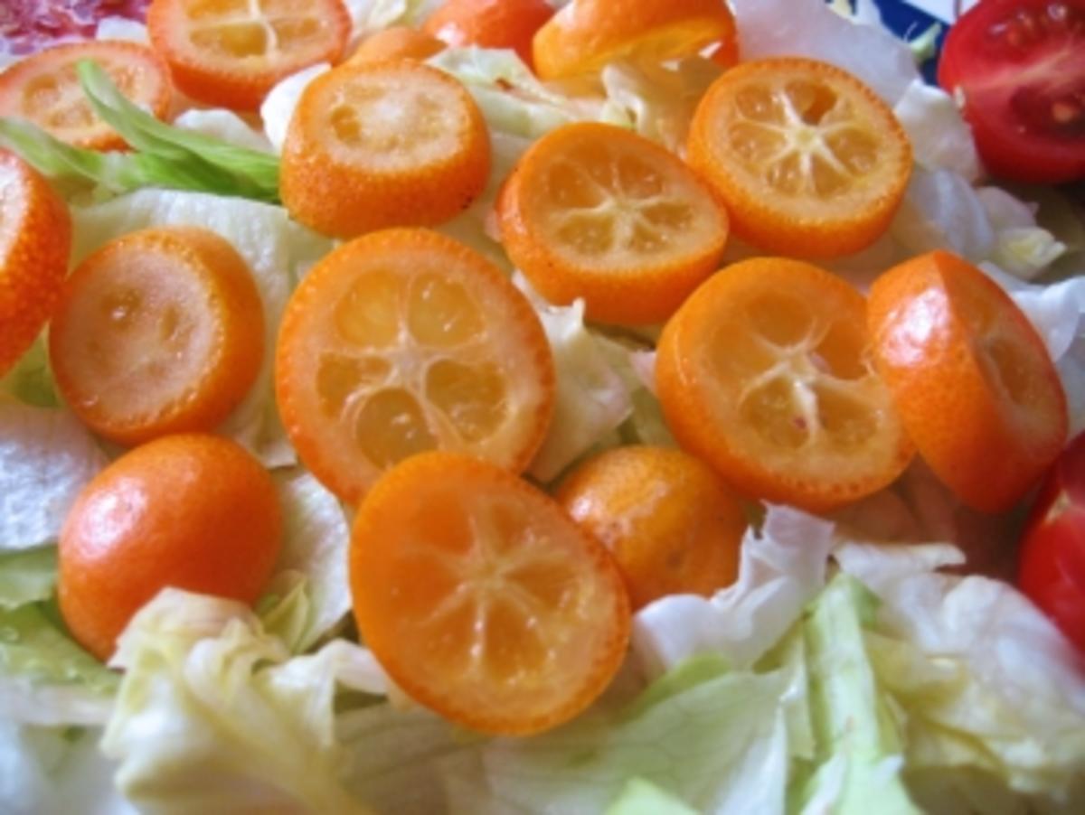 Salatteller mit Kumquat und gebratener Putenbrust - Rezept - Bild Nr. 2