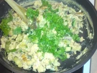 Rezept: Zucchini-Rührei mit Lachsschinkenwürfel Bild Nr. 2 Zucchini-Rührei mit Lachsschinkenwürfel - Rezept - Bild Nr. 2