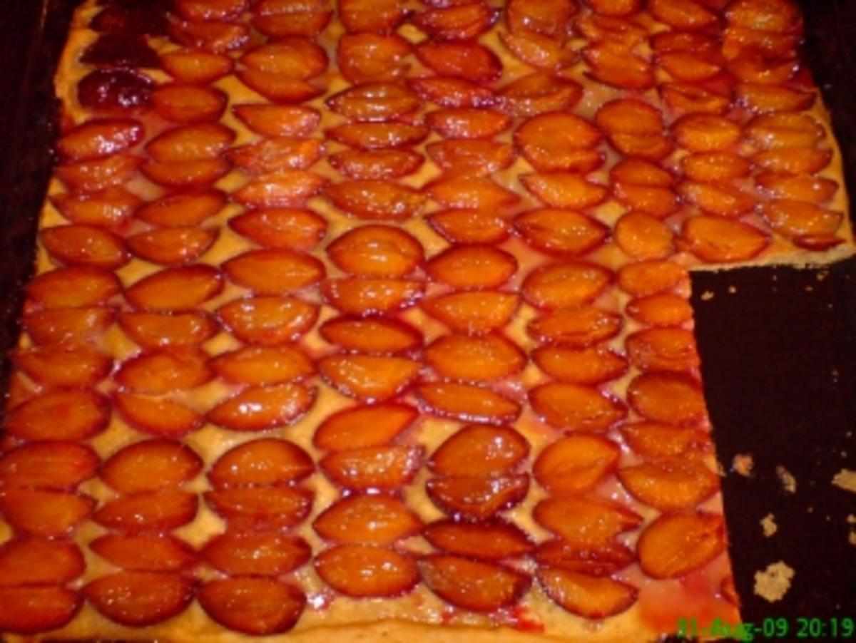 Pflaumenkuchen mit Mehl und Backpulver - Rezept mit Bild ...