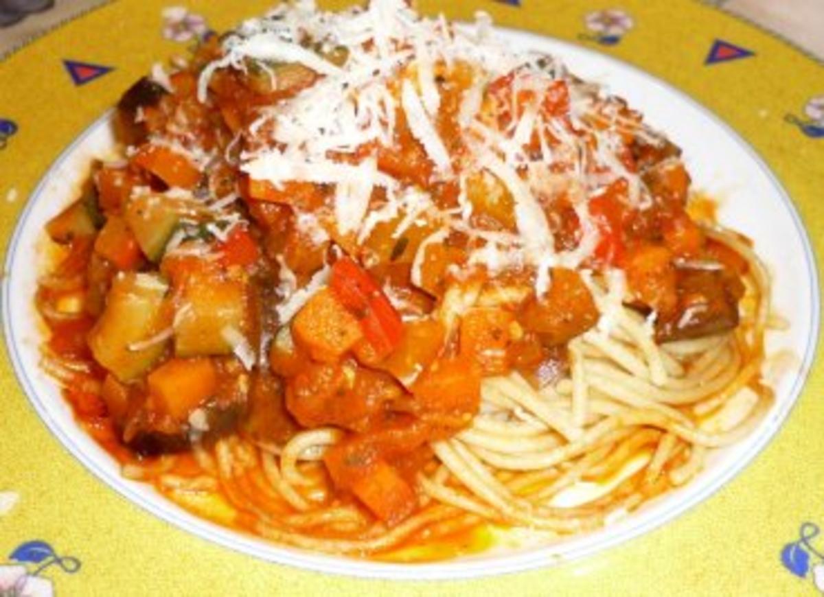 Spaghetti mit Gemüsebolognese - Rezept