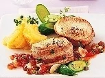 Putenmedaillons in Tomatensoße - Rezept