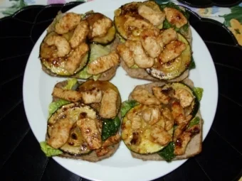 Abendbrötchen mit Gemüse und Putenstreifen - Rezept - Bild Nr. 6