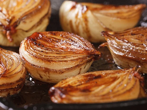 Rezept: Im Backofen geschmorte Zwiebeln Bild Nr. 2 Im Backofen geschmorte Zwiebeln - Rezept - Bild Nr. 2