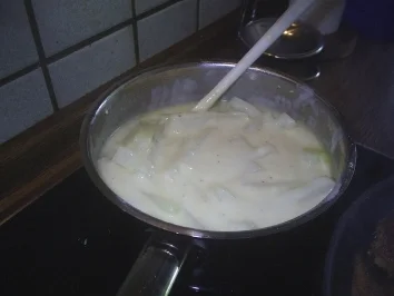 Rezept: Gemüse - Kohlrabi in weißer Soße Bild Nr. 3 Gemüse - Kohlrabi in weißer Soße - Rezept - Bild Nr. 3