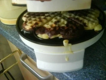 Rezept: Marmorwaffeln Bild Nr. 3 Marmorwaffeln - Rezept - Bild Nr. 3