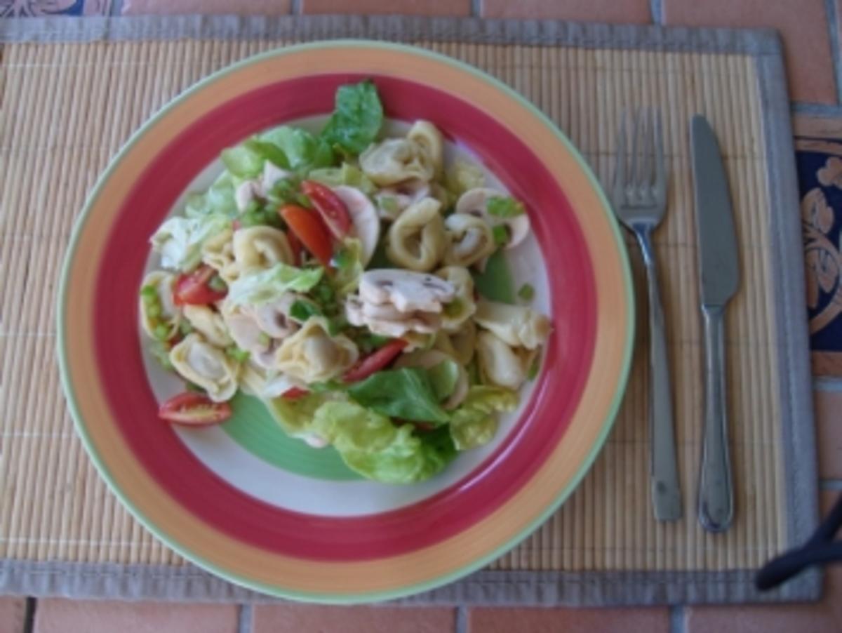 Bilder für WW-Rezept Tortellini Salat pro Person 5 Punkte - Rezept