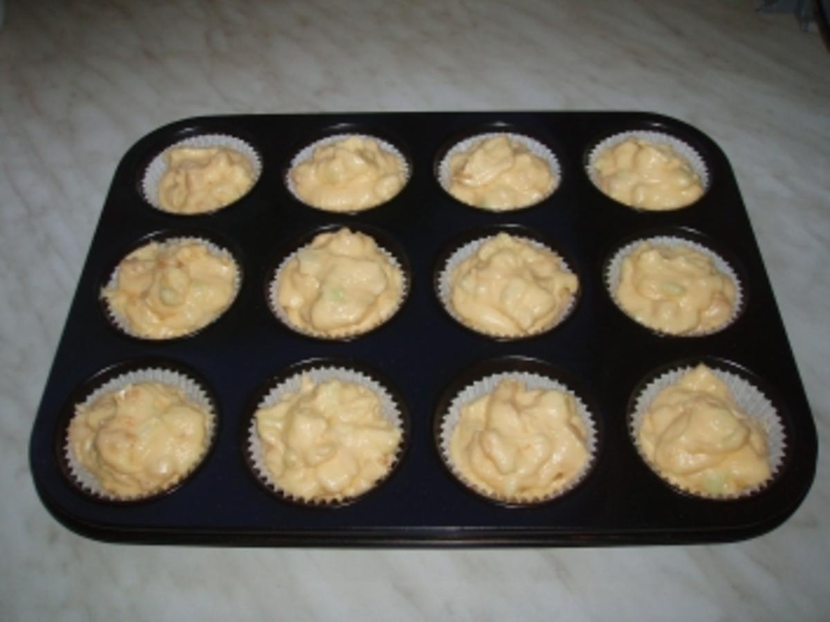 Apfel-Marzipan-Muffins - Rezept mit Bild - kochbar.de