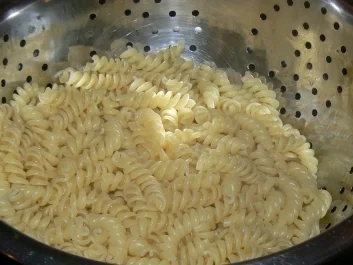 Wenn die bessere Hälfte auf der Arbeit kein Ende findet.... - Rezept - Bild Nr. 3