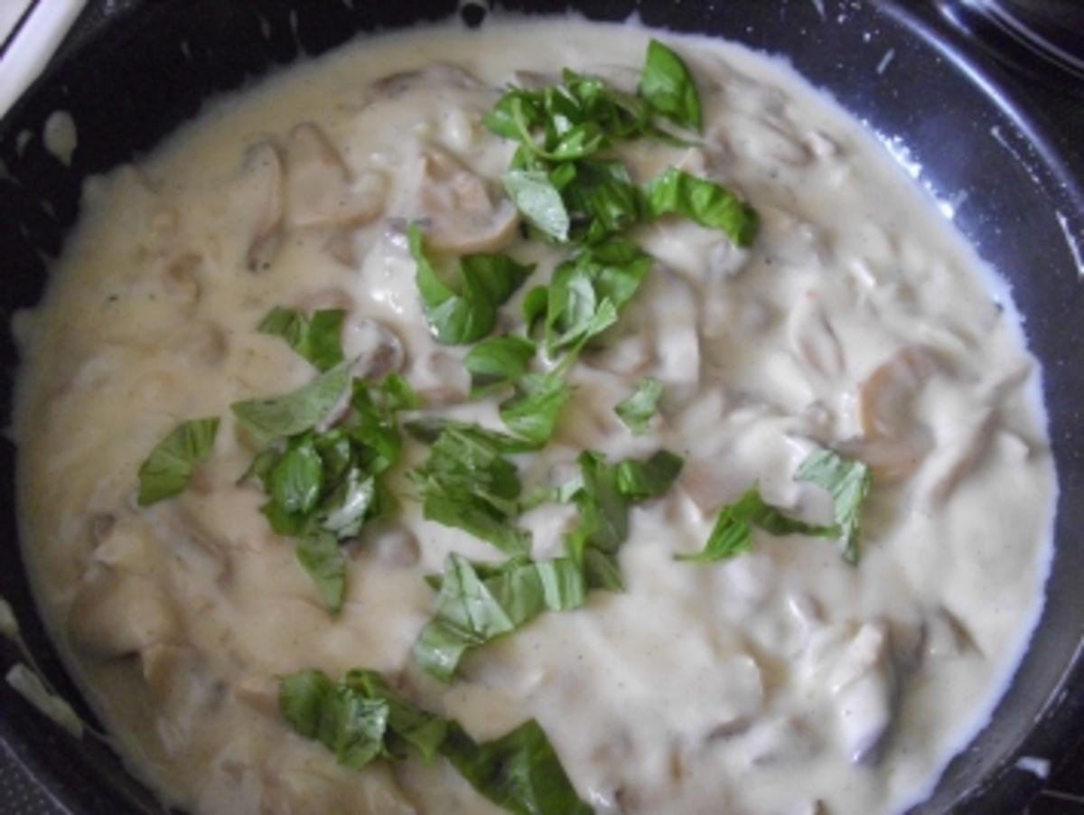 Bandnudeln mit Champignonssoße - Rezept - Bild Nr. 4