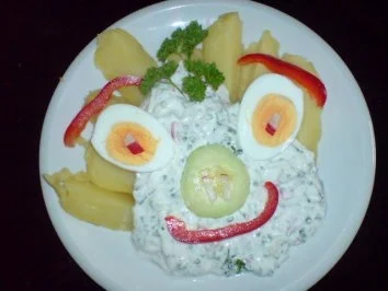 Rezept: Kartoffeln mit Ei in Kräutersoße Kartoffeln mit Ei in Kräutersoße - Rezept