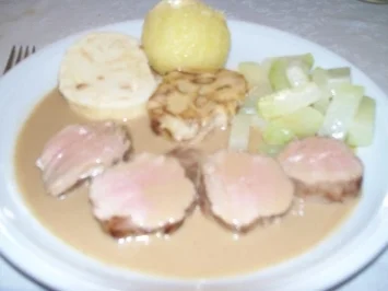 Rezept: Schweinefilet an Calvadossauce Bild Nr. 2 Schweinefilet an Calvadossauce - Rezept - Bild Nr. 2