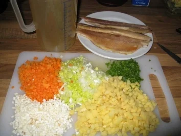 Rahmsuppe von der frischen Räucherforelle - Rezept - Bild Nr. 3